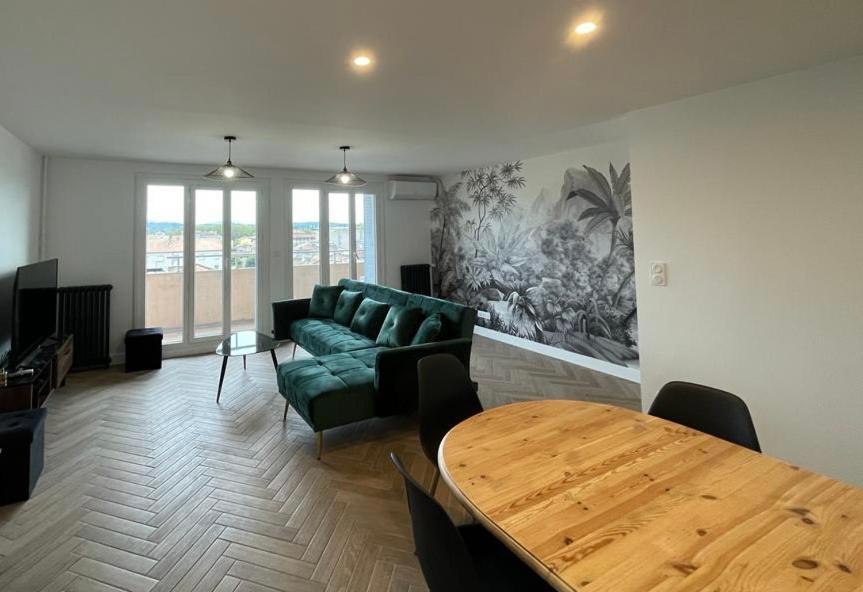 Cosy Avec Vue Imprenable Sur La Cite Apartment